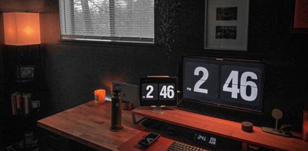Illuminate Your Workspace with the Monitor Light Bar PRO+: The Perfect Lighting Companion for Curved and Flat Monitors