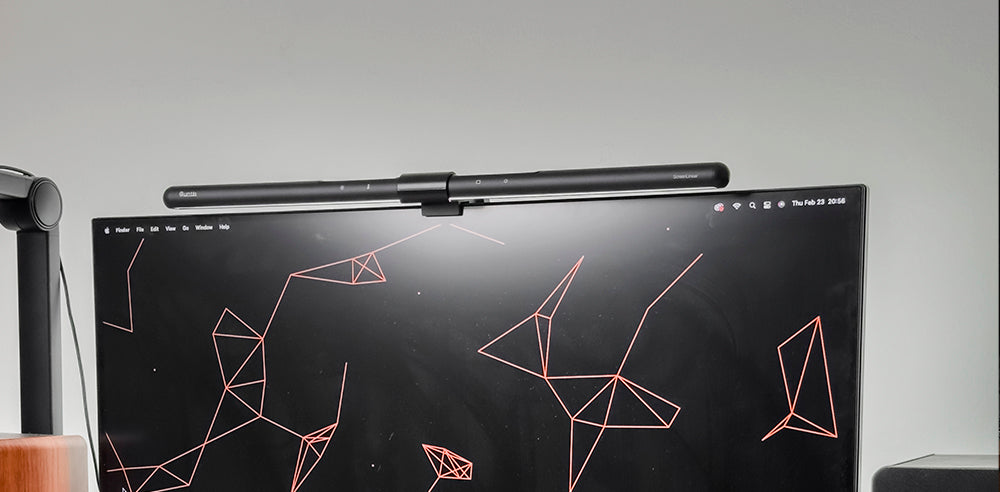 Do You Really Need a Screenbar Light? The Benefits of Adding a Quntis LED Desk Lamp to Your Setup