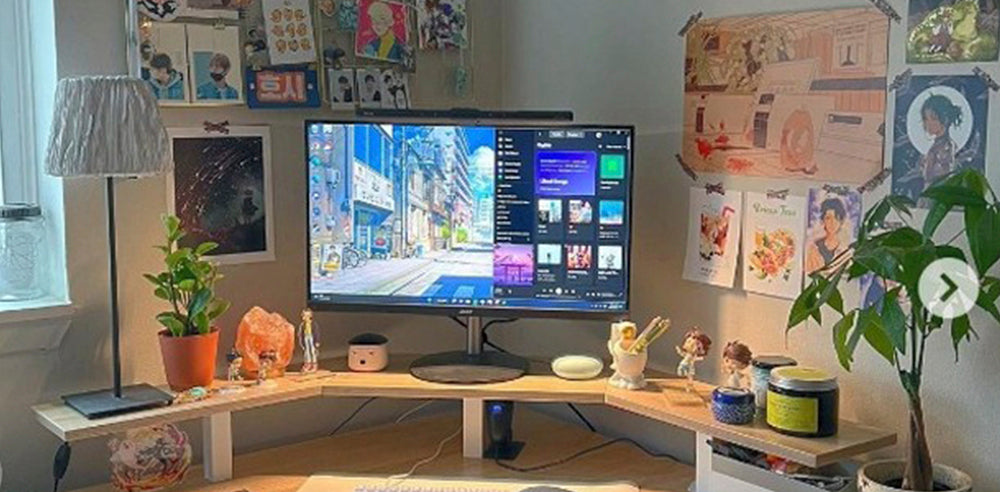 Improving Visual Comfort and Productivity with Quntis Screenbar Lights