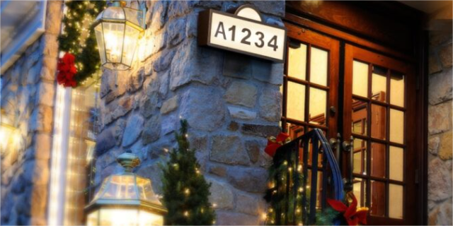 Give Your Home Entrance a Better Look with the Quntis Solar Address Signs
