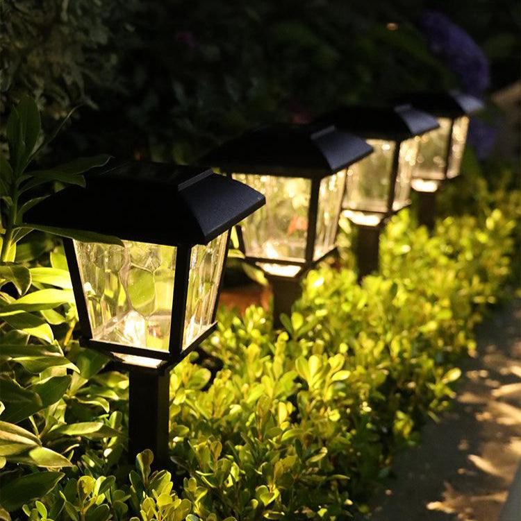 Solar Lawn Projection Light, Outdoor Garden Ambiance Lamp, Waterproof Villa Landscape Pathway Light with Pattern Projection