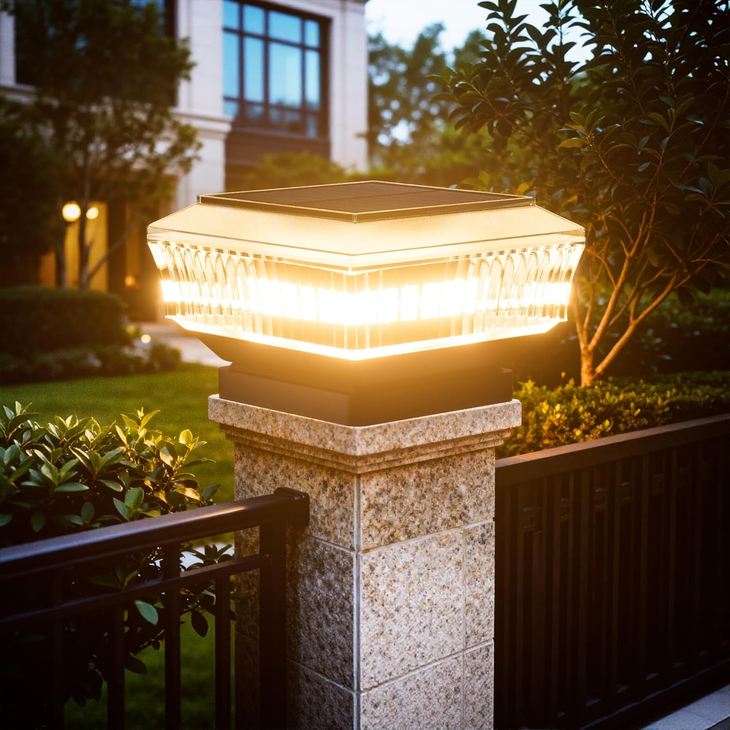 Quntis 10-Pack Waterproof Solar Post Caps, 3 Color Temperatures, 300LM High Brightness Solar Deck Lights, Auto On/Off, Fits 3.5-Inch and Larger Posts
