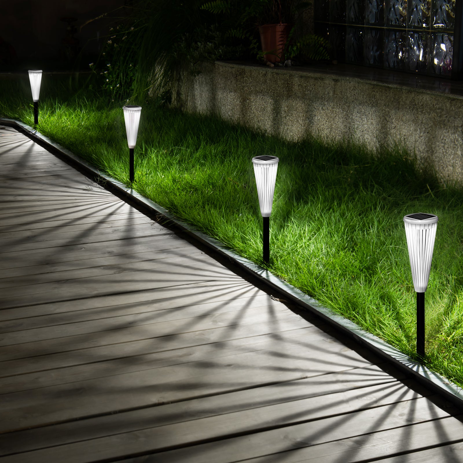 Solar Hollow Garden Light – Outdoor Landscape Stake Lamp for Lawn & Yard Decor | Dual Light Modes: Warm White & Cool White