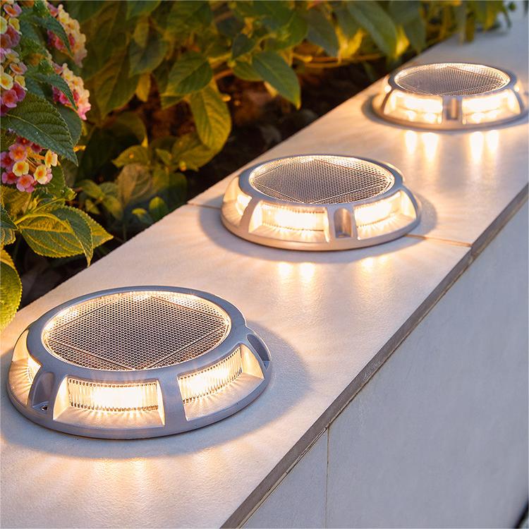 Solar LED Lights Outdoor Lawn Lamps for Courtyards and Pathways
