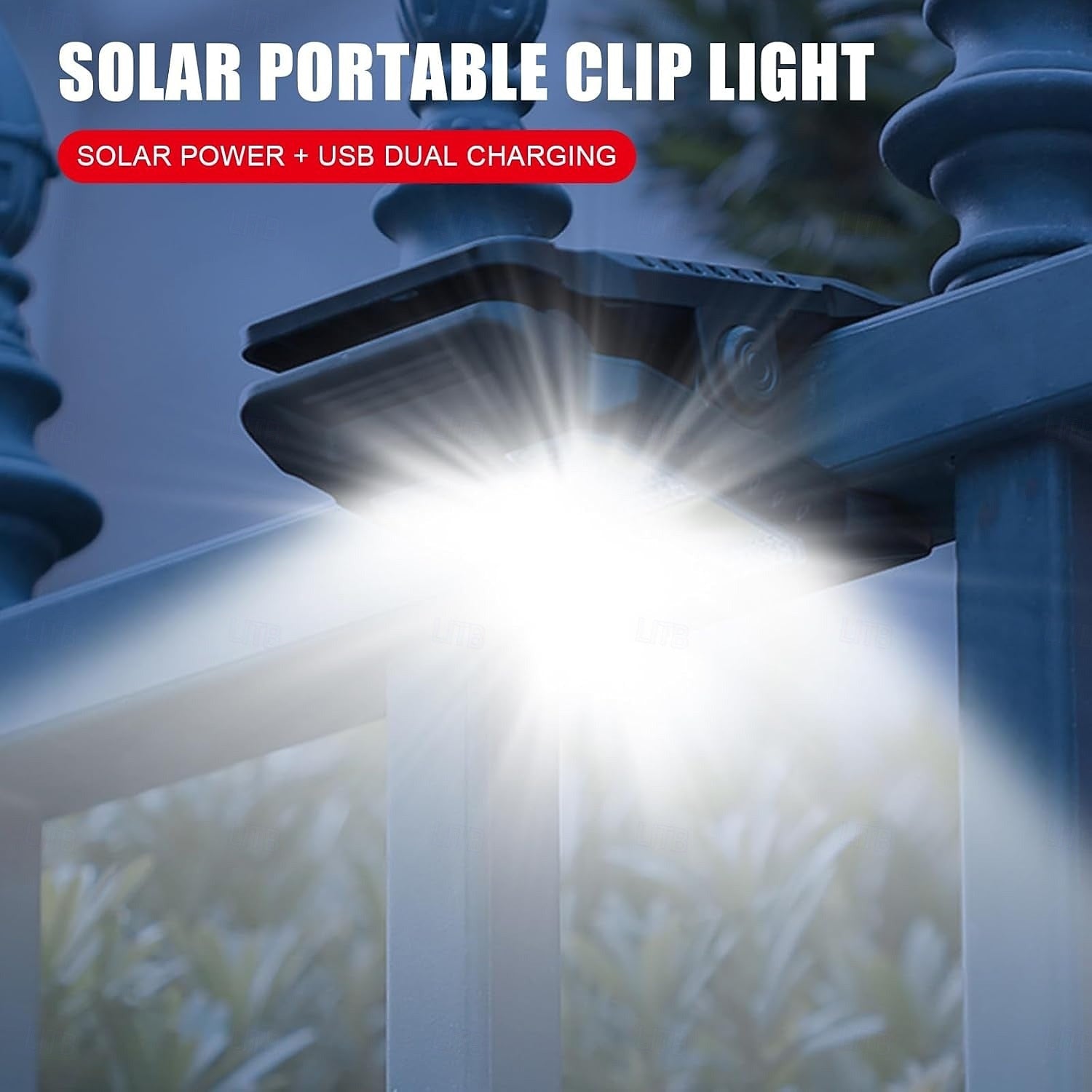 2PCS Solar Clip-On Fence Lights, Outdoor IP44 Waterproof Solar Clip Light, LED Garden Fence Clip-On Solar Powered Lighting