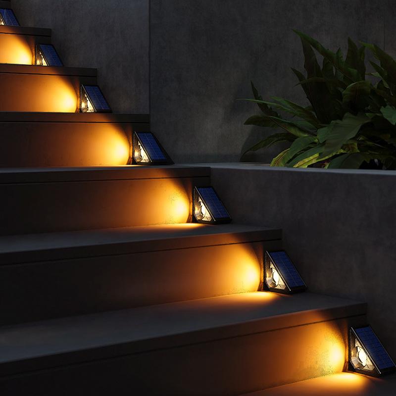 2 Pezzi Luce Solare da Passo Automatica Accensione/Spegnimento IP67 Impermeabile Luce da Deck Bianco Caldo Set da 6 Pezzi Illuminazione Notturna Adatta per Cortile Giardino Viale Portico Sentiero Piscina