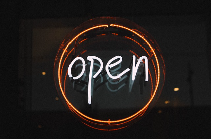 The Ultimate Guide to Neon Signs: History, Design, and Modern Uses