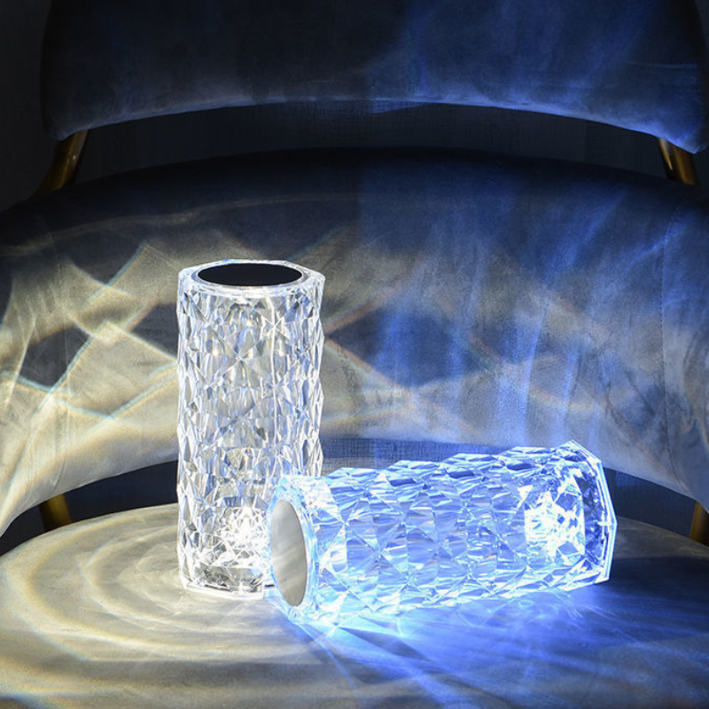 Lâmpada de Mesa Táctil em Cristal em Forma de Rosa Recarregável – Luz Noturna Romântica em Diamante de Pétala LED, 9x21,5cm
