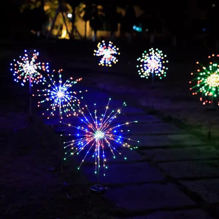 Quntis IP65 8-Modelos 200 Luzes Luzes de Natal Solar para Jardim ao Ar Livre ¨C Luzes de Fada com Estaca à Prova de Água, Designs de Fogos de Artifício e Dente-de-Leão para Decoração de Relvado de Férias