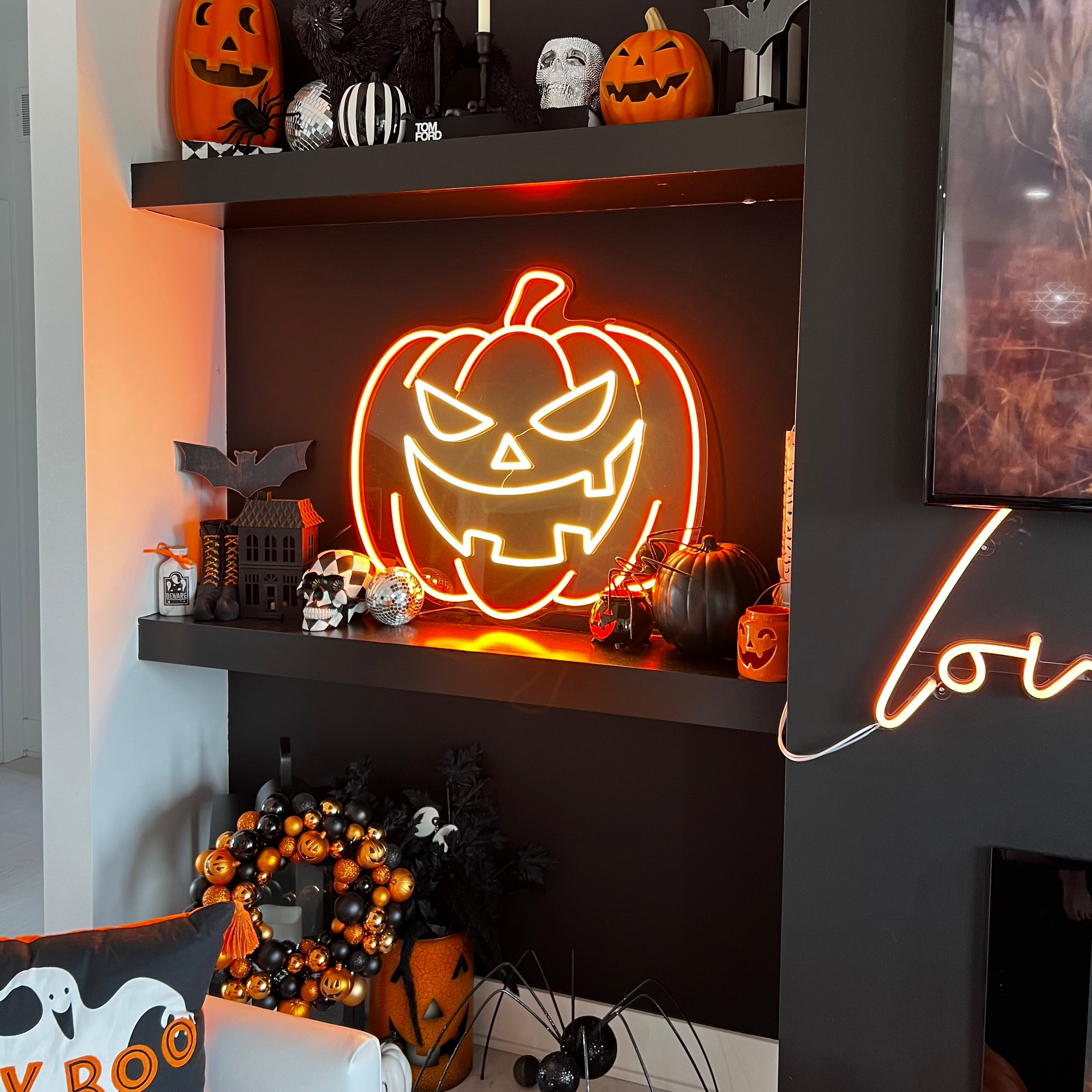 Pumpkin Neon Sign – Vibrant Jack-O’-Lantern LED Neon Light for Halloween Decorations, Party Wall Decor & Haunted Home Ambience
